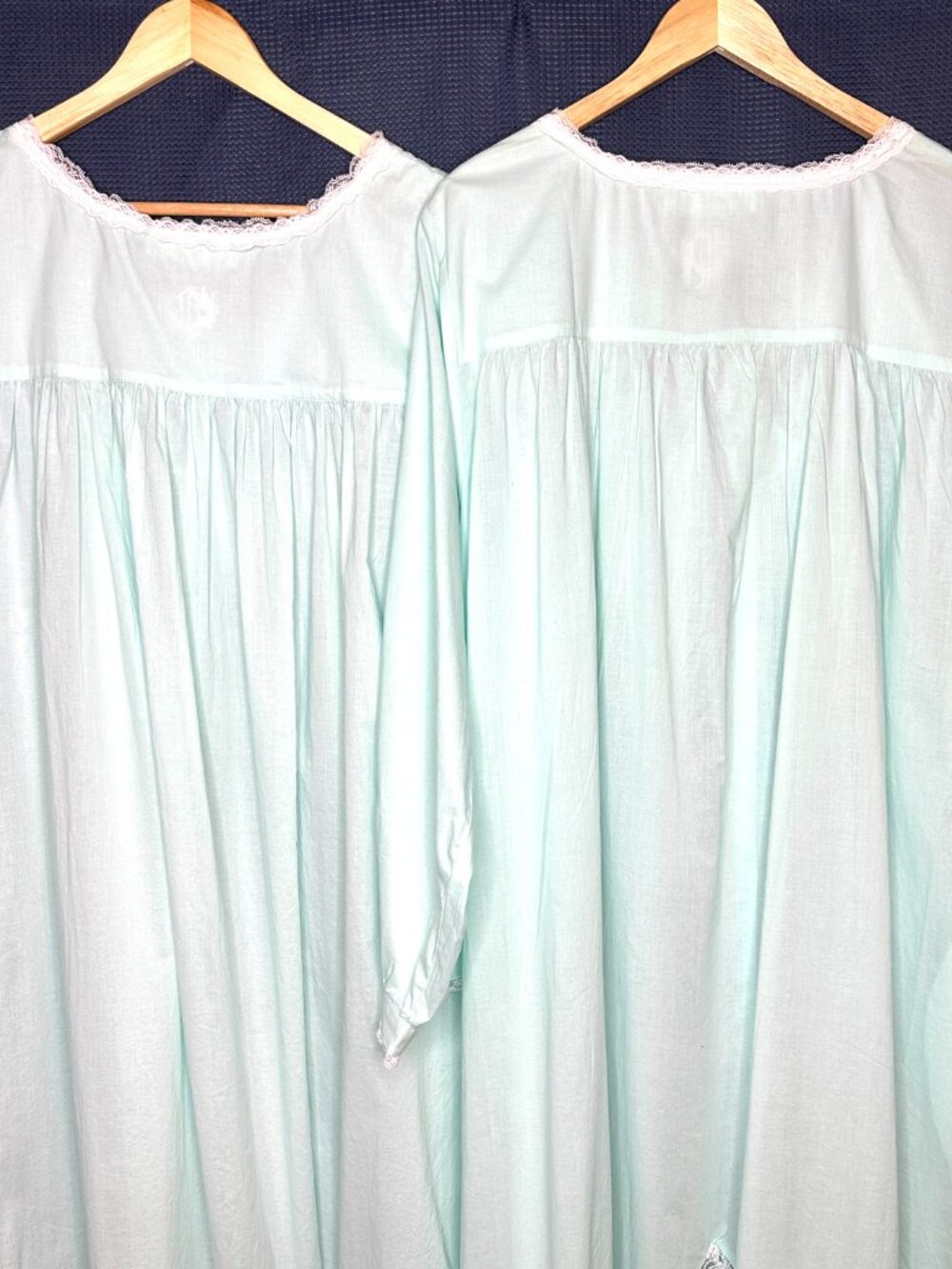 Eileen West Cotton Lawn Long Gown & Robe Set, X-Large Timeless Dainty Logo Soft - Picture 4 of 13